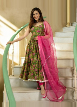 Parrot Green Chanderi Silk Digitally Printed Party-Wear Nyra-Cut Readymade Salwar Kameez