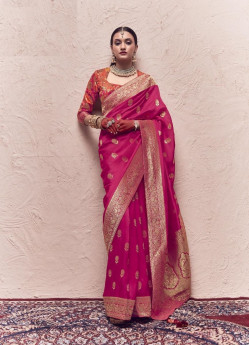 Purplish Red Crape Silk Saree For Parties With Zari Weaving