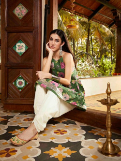 Women Green & Off-White Floral Printed Pure Cotton Kurti with Dhoti Pants